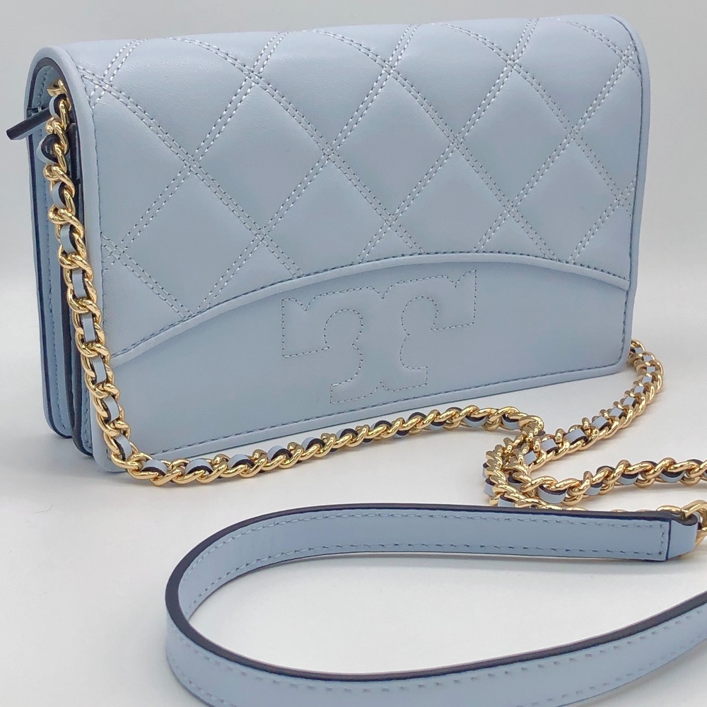 Quilted Light Blue Chain Shoulder Bag – Designer Style